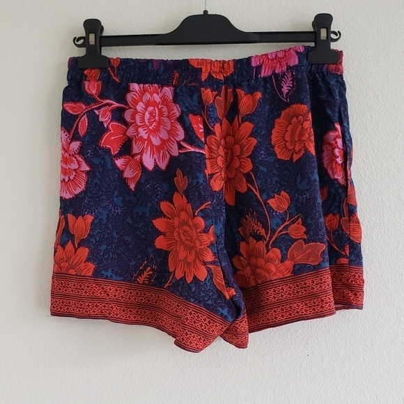 ANTHROPOLOGIE ett:twa Shorts Red Floral Wynnewood Elastic Waist size Small - Picture 4 of 12